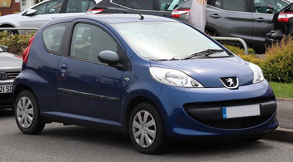107 (2005-2014) (Bosch_8_ABS, L'OEM n'est pas répertorié, Pas de code défauts, Pas de problème de freinage)