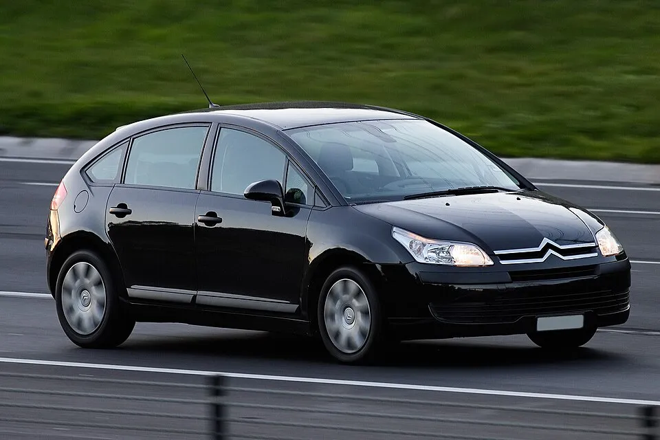 C4 LC (2004-2010) (Bosch_8_ABS, L'OEM n'est pas répertorié, Pas de code défauts, Pas de problème de freinage)