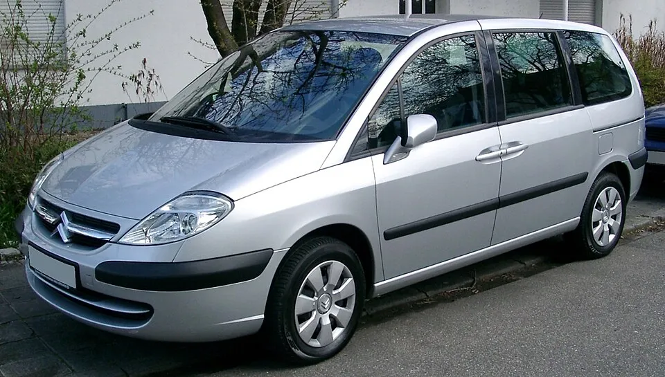 C8 EA / EB (2002-2014)