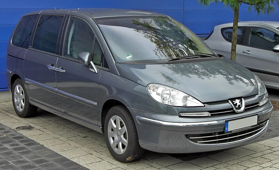 807 (2002-2014) (Bosch_8_ESP, L'OEM n'est pas répertorié, Pas de code défauts, Pas de problème de freinage)