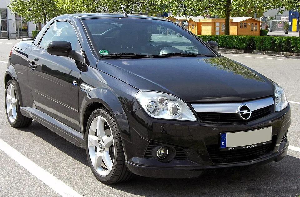 Tigra Twintop (2004-2009) (Bosch_8_ABS, L'OEM n'est pas répertorié, Pas de code défauts, Pas de problème de freinage)