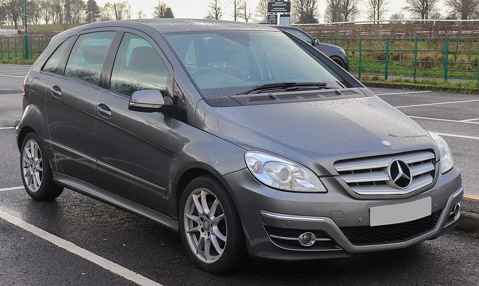 B-Class W245 (2005-2011) (Bosch_8_ESP, L'OEM n'est pas répertorié, Pas de code défauts, Pas de problème de freinage)
