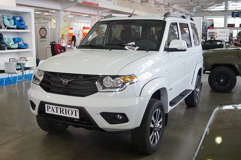 UAZ Patriot (2005-0) (Bosch_8_ABS, L'OEM n'est pas répertorié, Pas de code défauts, Pas de problème de freinage)