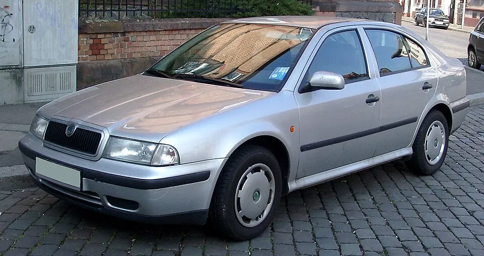Octavia 1U (1996-2008) (Bosch_8_ABS, L'OEM n'est pas répertorié, Pas de code défauts, Pas de problème de freinage)