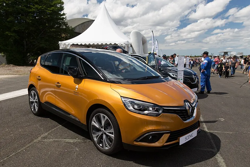 Scénic IV (2016-2023) (ATE_MK100_ESP (38-pins), L'OEM n'est pas répertorié, Pas de code défauts, Pas de problème de freinage)