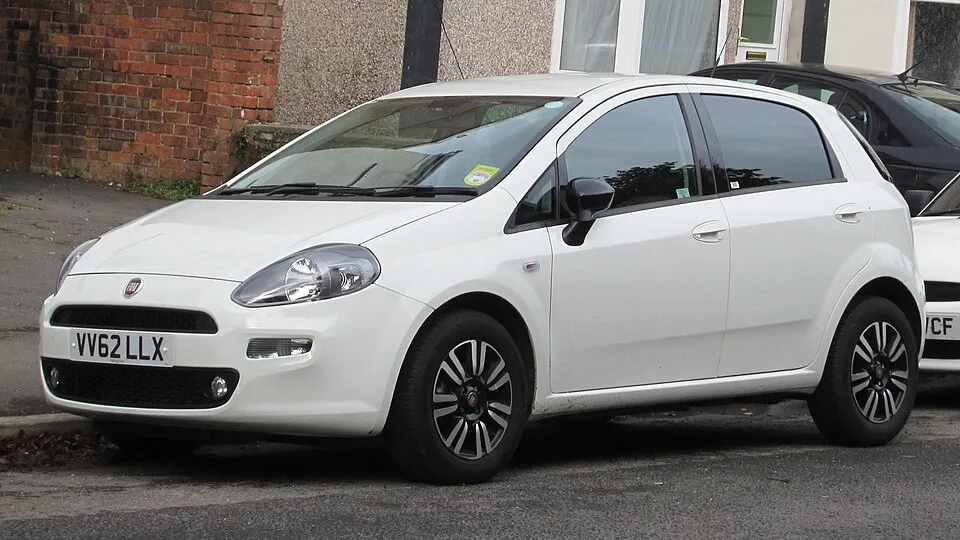 Punto 199 (2012-2018) (Bosch_8_ABS, L'OEM n'est pas répertorié, Pas de code défauts, Pas de problème de freinage)