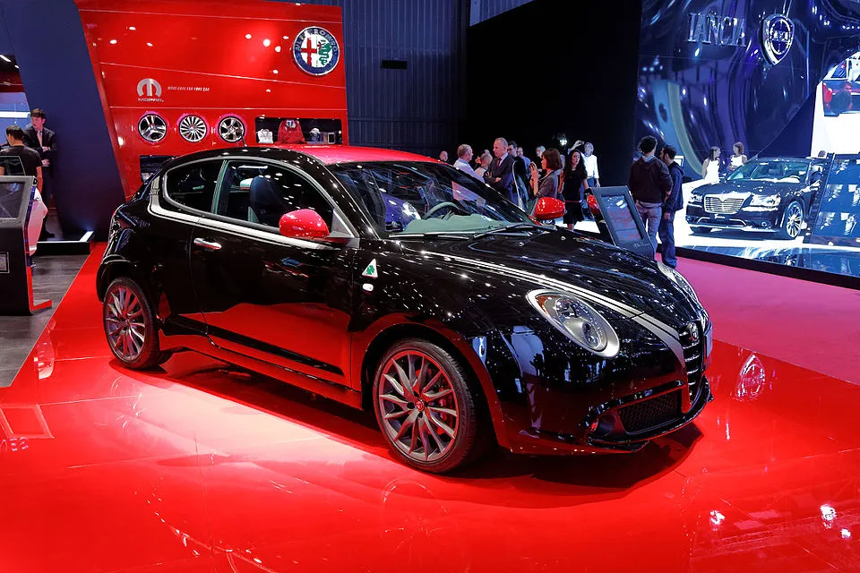 Mito 955 (2008-2018) (Bosch_8_ABS, L'OEM n'est pas répertorié, Pas de code défauts, Pas de problème de freinage)